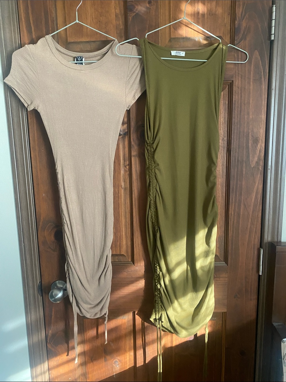 Women’s Ruched Bodycon Dress - Olive & Beige Bundle
